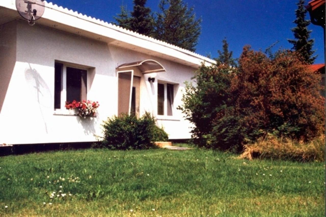 Ferienwohnung Windspiel, FW 2 Ostseeheilbad Ostseeheilbad Zingst Exterior foto